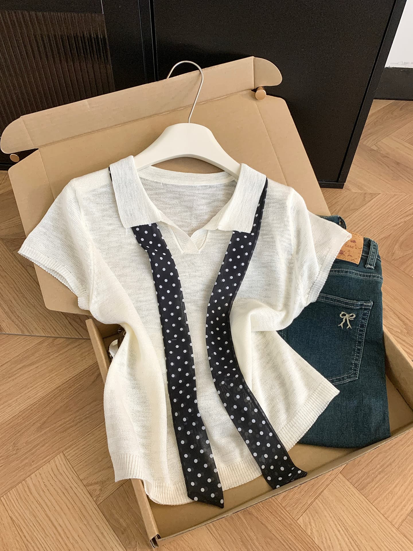 실사 통제 가격 20 한 부서 도트 무늬 리본 POLO 칼라 반팔 니트 스웨터 여성 여름 디자인 센스 슬림해 보이는 맨위 이미지 2