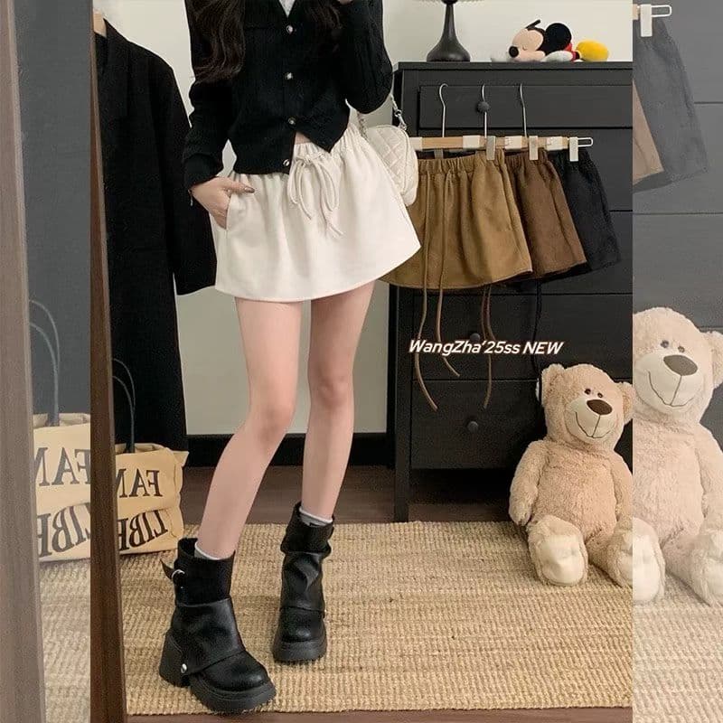 가을 겨울 작은 대중 디자인 센스 스웨이드 원단 펌프 로프 레이스업 허리밴드 미니 스커트 여성 다용도 슬림해 보이는 디스플레이 높음 반신 치마바지 이미지 2
