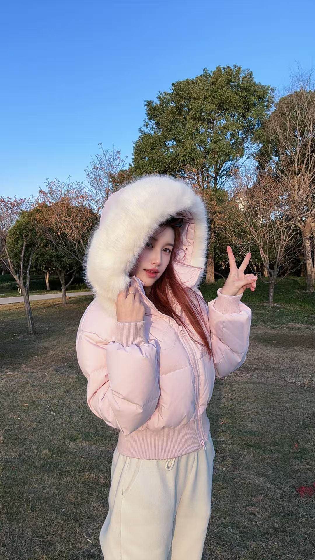 핀란드 눈 상황 허리 수축 쇼트 스타일 켄 콩 바람 다운 재킷 여성 2025 년 새로운 작은 키 큰 모피 칼라 겨울 재킷 상세 이미지 11