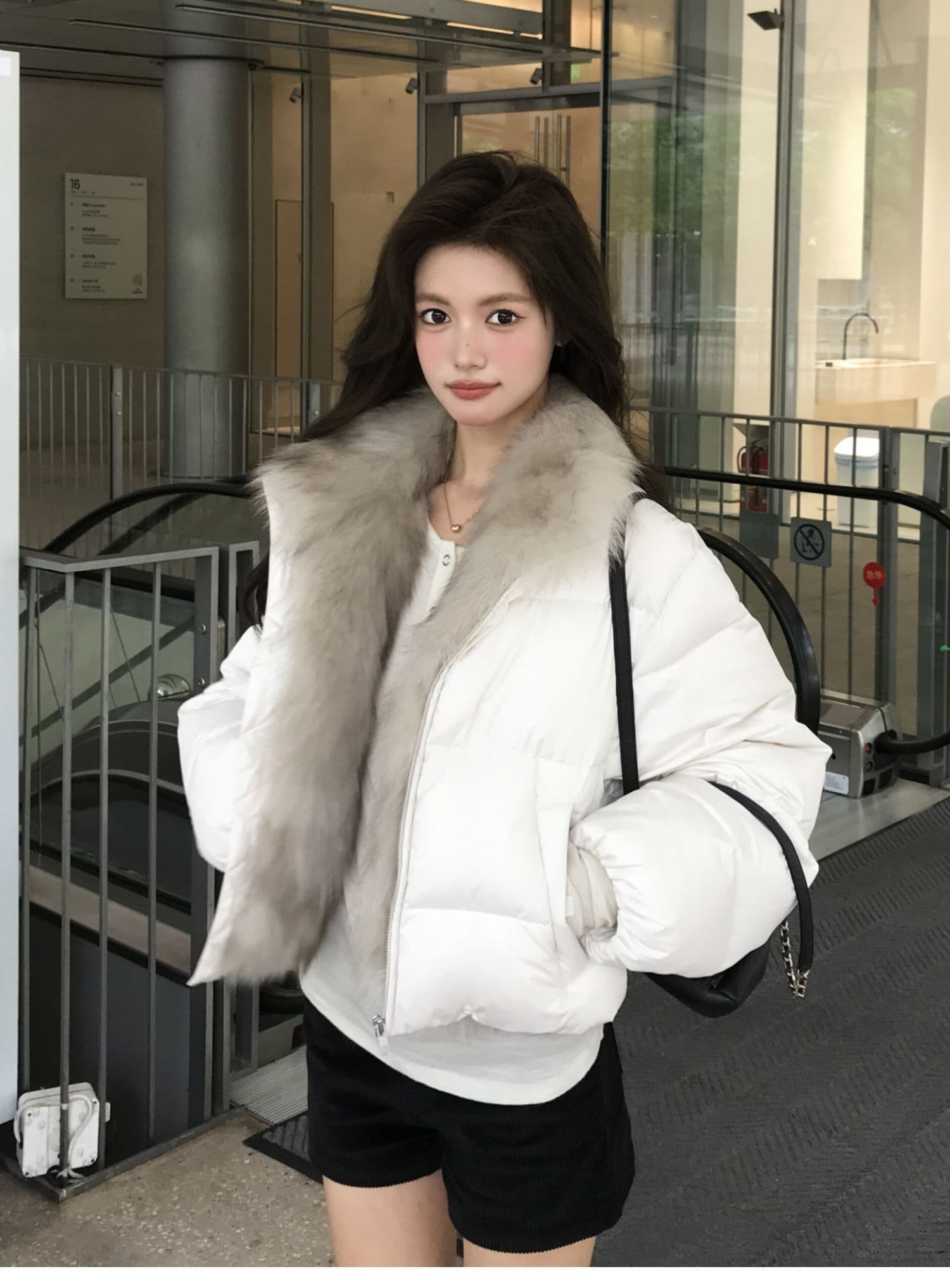 학원 패치워크 쇼트 스타일 아래 면화 의류 여성 모방 여우 모피 칼라 루즈핏 두꺼운 작은 키 한국 스타일 빵 외투 상세 이미지 7