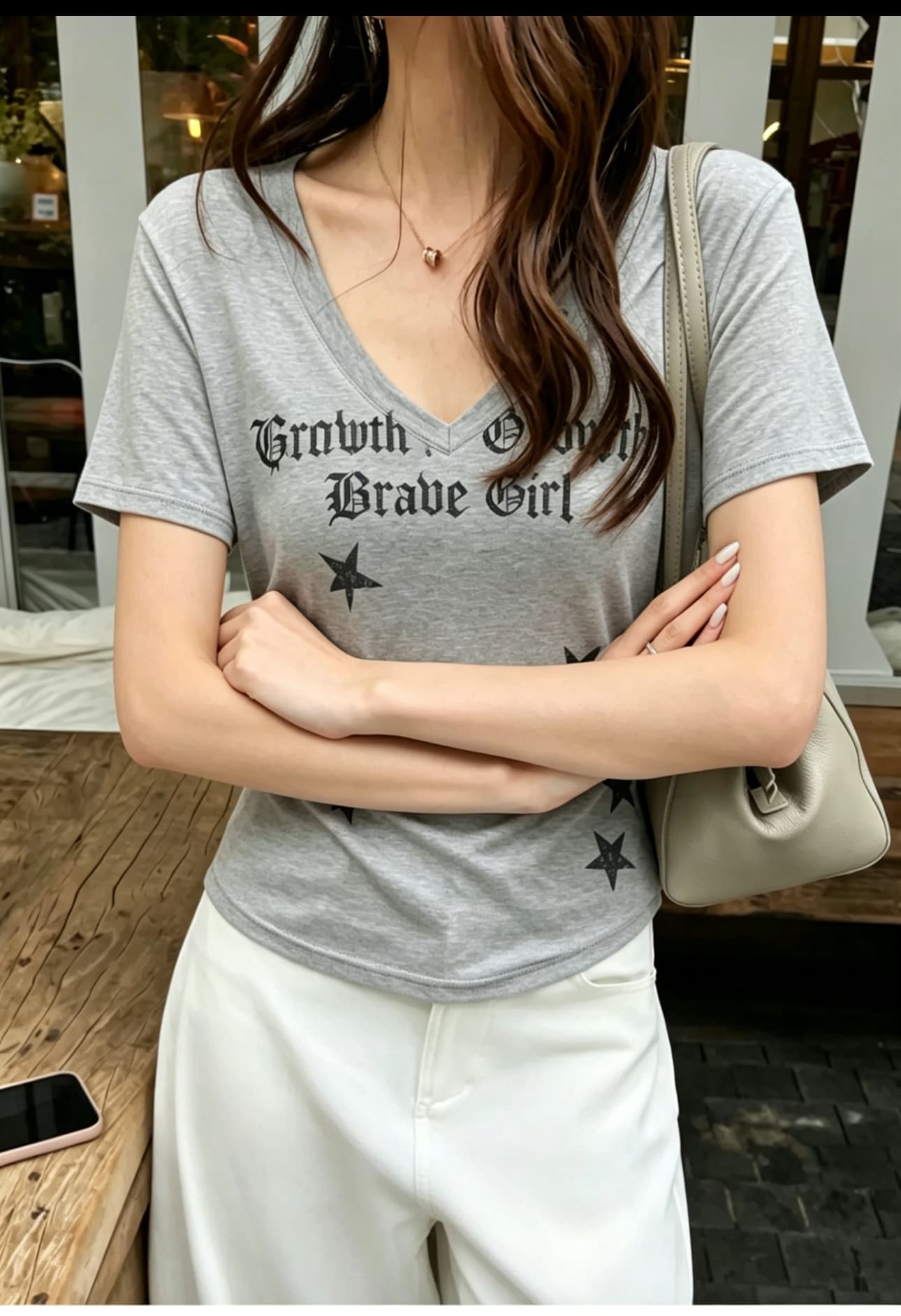 아메리칸 레트로 별 프린트 V넥 반팔 티셔츠 여성 핫걸 몸매 가꾸기 슬림해 보이는 긍정적 인 어깨 의류 2026 여름 새로운 이미지 2