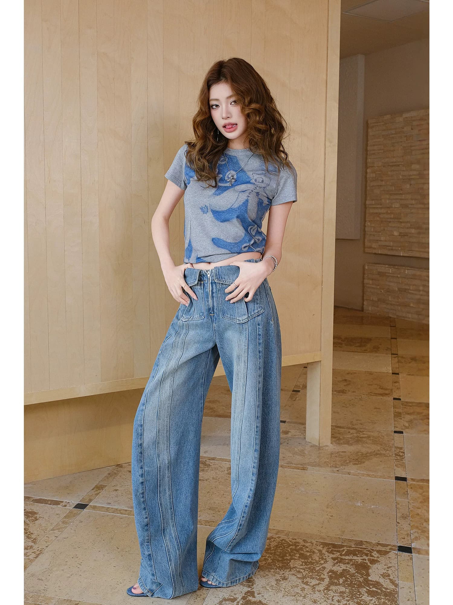 한 부서 작은 대중 디자인 센스 Chic 고유 한 프린트 티셔츠 여성 라운드 넥 긍정적 인 어깨 반팔 슬림해 보이는 쇼트 스타일 맨위 이미지 3