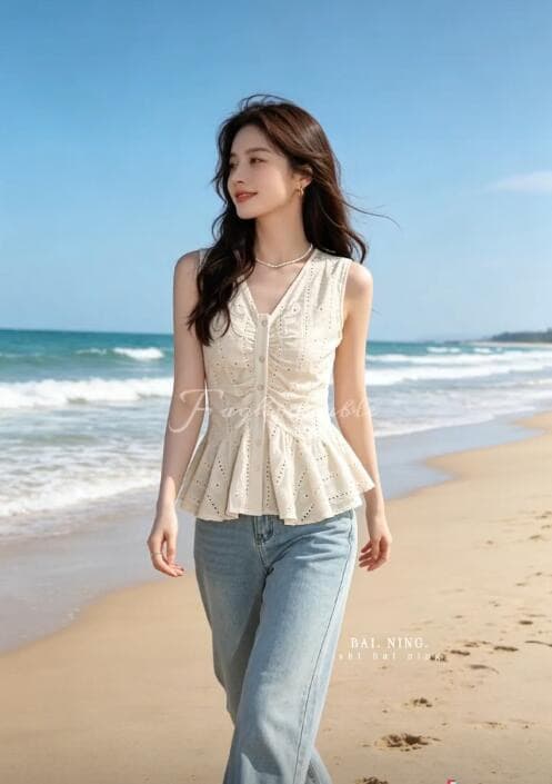 프랑스식 V넥 캐미솔 2026 여름 새로운 홀로우 아웃 디자인 센스 허리 수축 민소매 외출용 쇼트 스타일 맨위 상세 이미지 3
