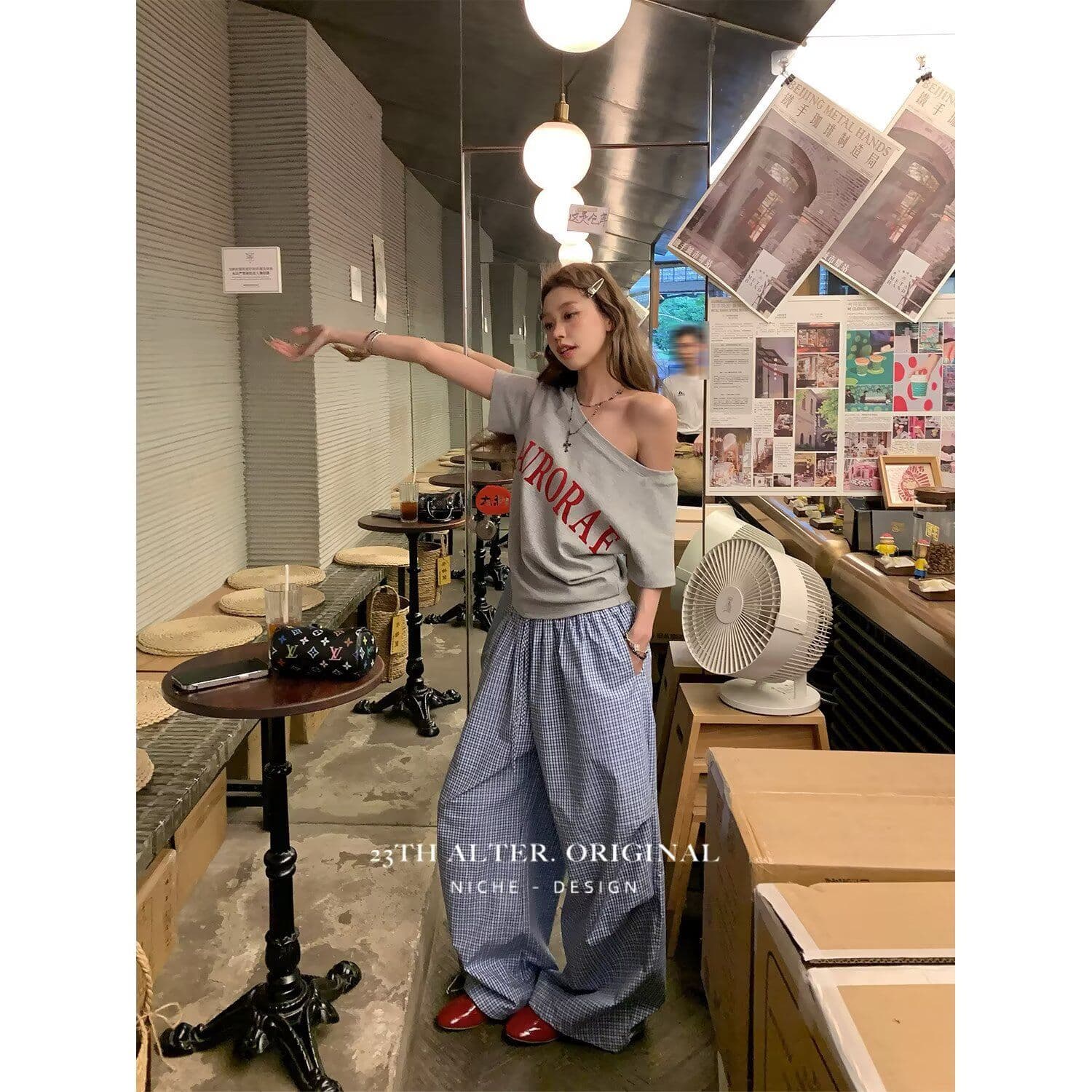 높은 품질 아메리칸 레트로 모통이 칼 A형 넓은 다리 작은 격자 캐주얼 바지 여성 디자인 센스 루즈핏 블루 체크무늬 ins 긴 바지 이미지 3