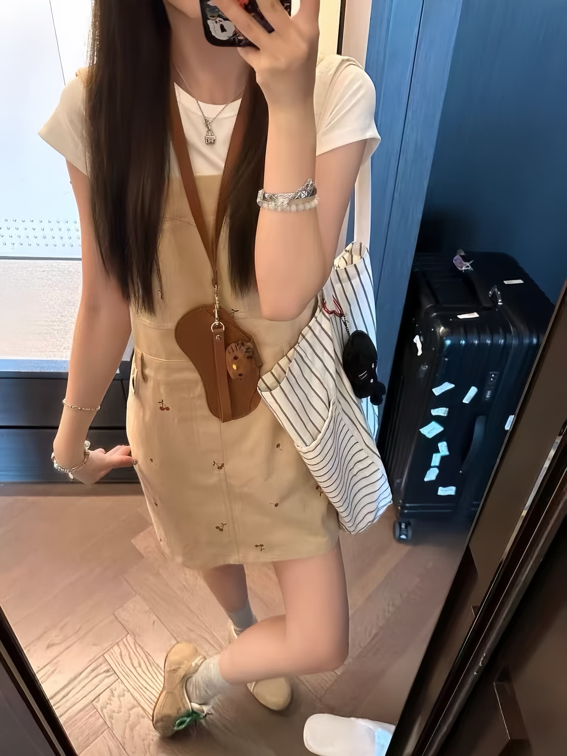 다용도 ins 트렌디 출퇴근 캐주얼 데님 멜빵 스커트 여성 봄 여름 새로운 루즈핏 달콤한 차가운 다용도 멜빵 데님 스커트 상세 이미지 3