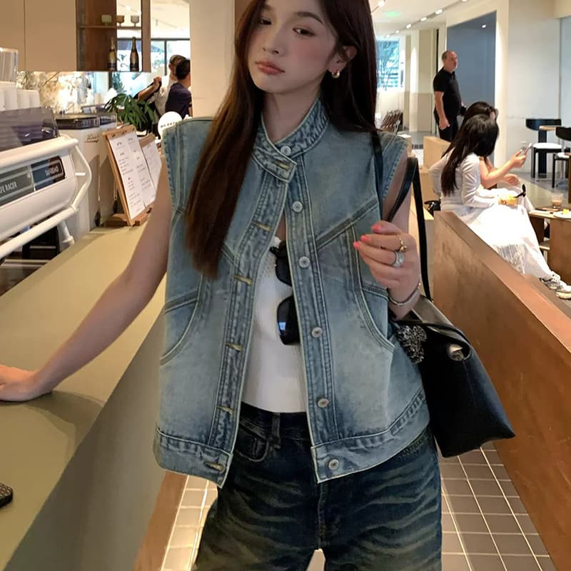 비스듬한 어깨 슬림해 보이는 디자인 슬립 레트로 데님 몸매 가꾸기 봄 여름 새로운 핫걸 쇼트 스타일 조끼 단추 미니멀리즘 맨위