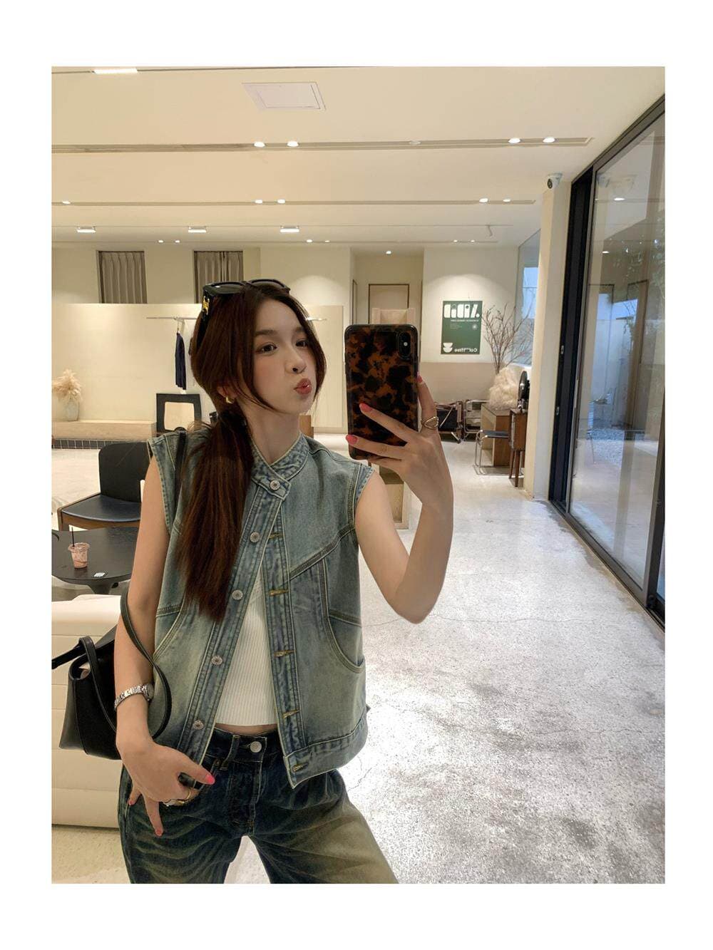 비스듬한 어깨 슬림해 보이는 디자인 슬립 레트로 데님 몸매 가꾸기 봄 여름 새로운 핫걸 쇼트 스타일 조끼 단추 미니멀리즘 맨위 상세 이미지 12
