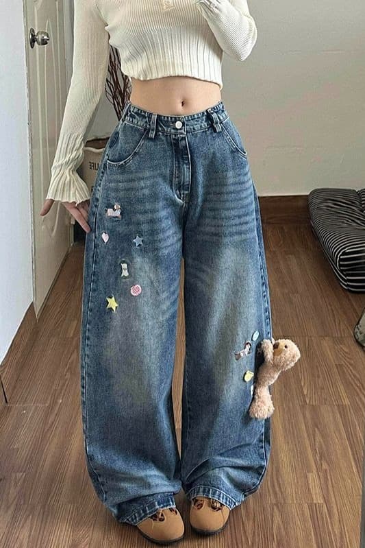 트렌드 ins 바람 작은 곰 행침 장식 넓은 다리 청바지 여성 봄과 가을 디자인 센스 루즈핏 슬림해 보이는 바닥 청소 청바지 이미지 6