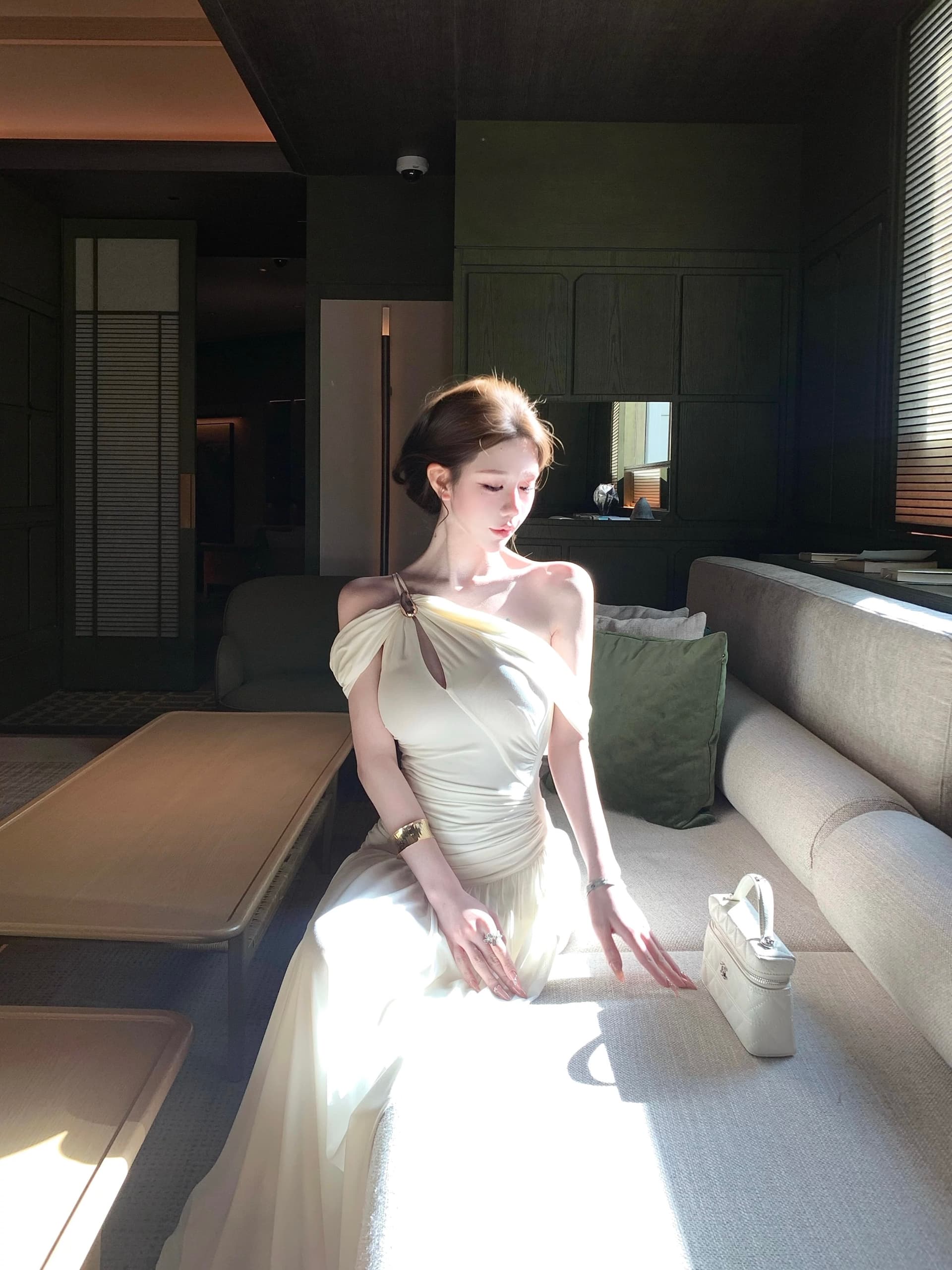 kubiliv 감기 矜 우아한 프랑스식 분위기 센스 비스듬한 어깨 비틀림 디자인 롱 스커트 섹시함 순수한 욕망 드레스 상세 이미지 4
