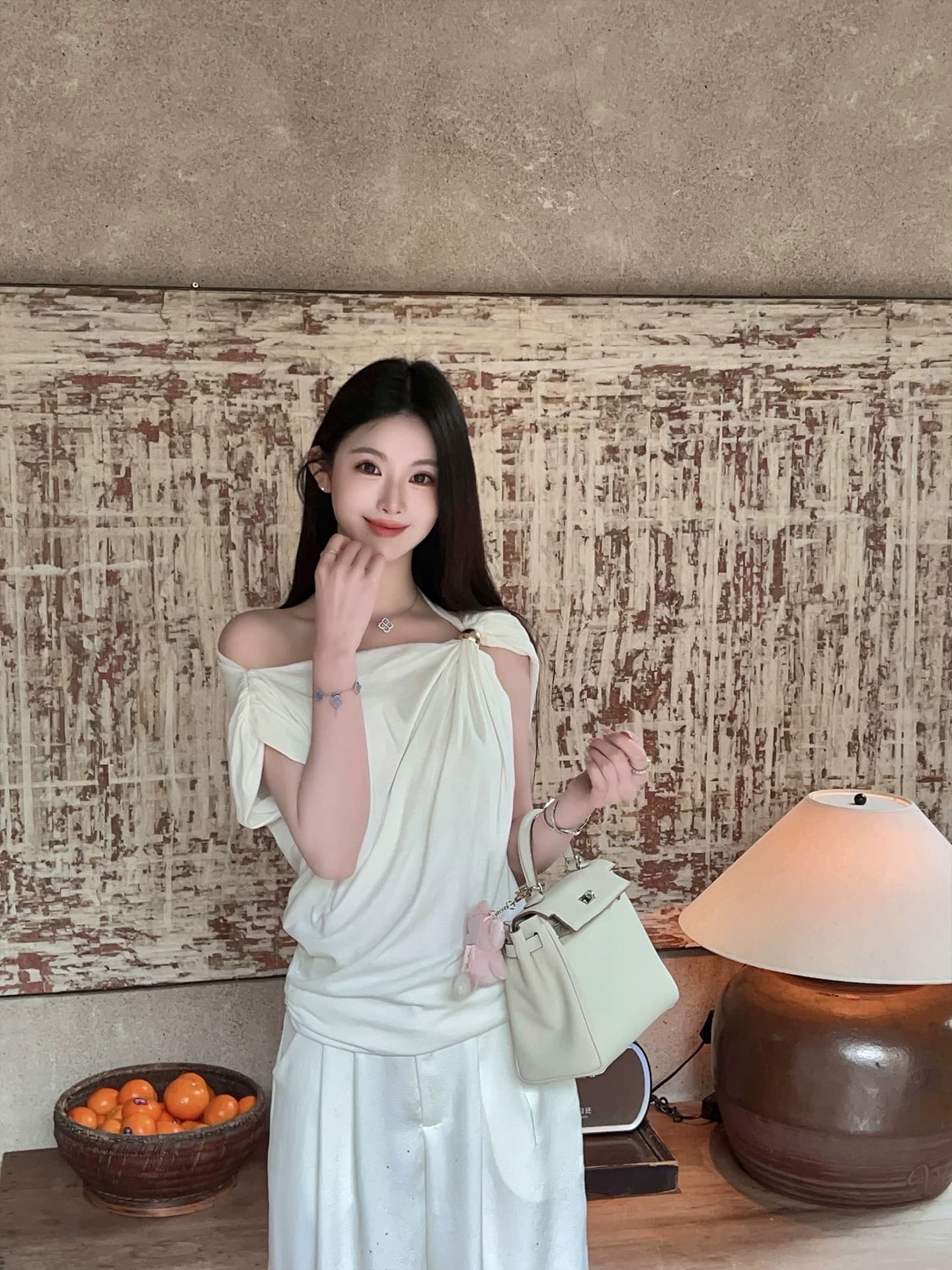 fairyjiang 여름 새로운 디자인 센스 금속 버클 비스듬한 어깨 의류 여성용 짧은 소매 루즈핏 슬림해 보이는 오프숄더 티셔츠 상세 이미지 4