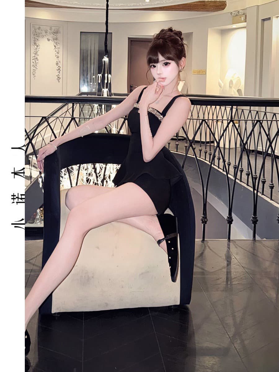 작은 Connaught 나는 무거운 작업 훈련 사슬 슬립 홀로우 아웃 천 금빛 바람 허리 수축 조끼 몸매 가꾸기 타이트 스커트 치마 세트 260737 이미지 3