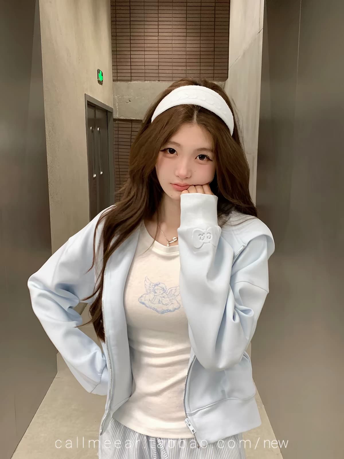 callmeear 가벼움 빈 가스 층 나비 매듭 후드티 쇼트 스타일 지퍼 후드 티 스웨터 여성 가을 재킷 상세 이미지 3