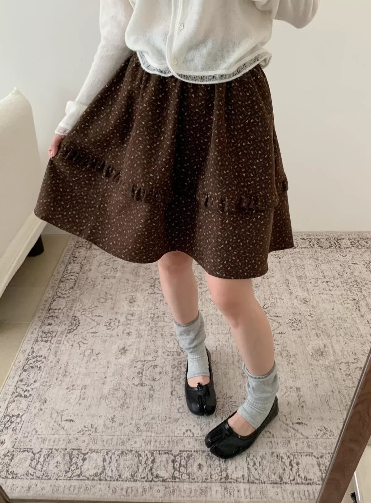 가을 겨울 한 부서 꽃무늬 프릴 연삭 털 반신 스커트 여성 허리밴드 퍼프 미니 스커트 레트로 슬림해 보이는 꽃밭 미니 스커트 상세 이미지 4
