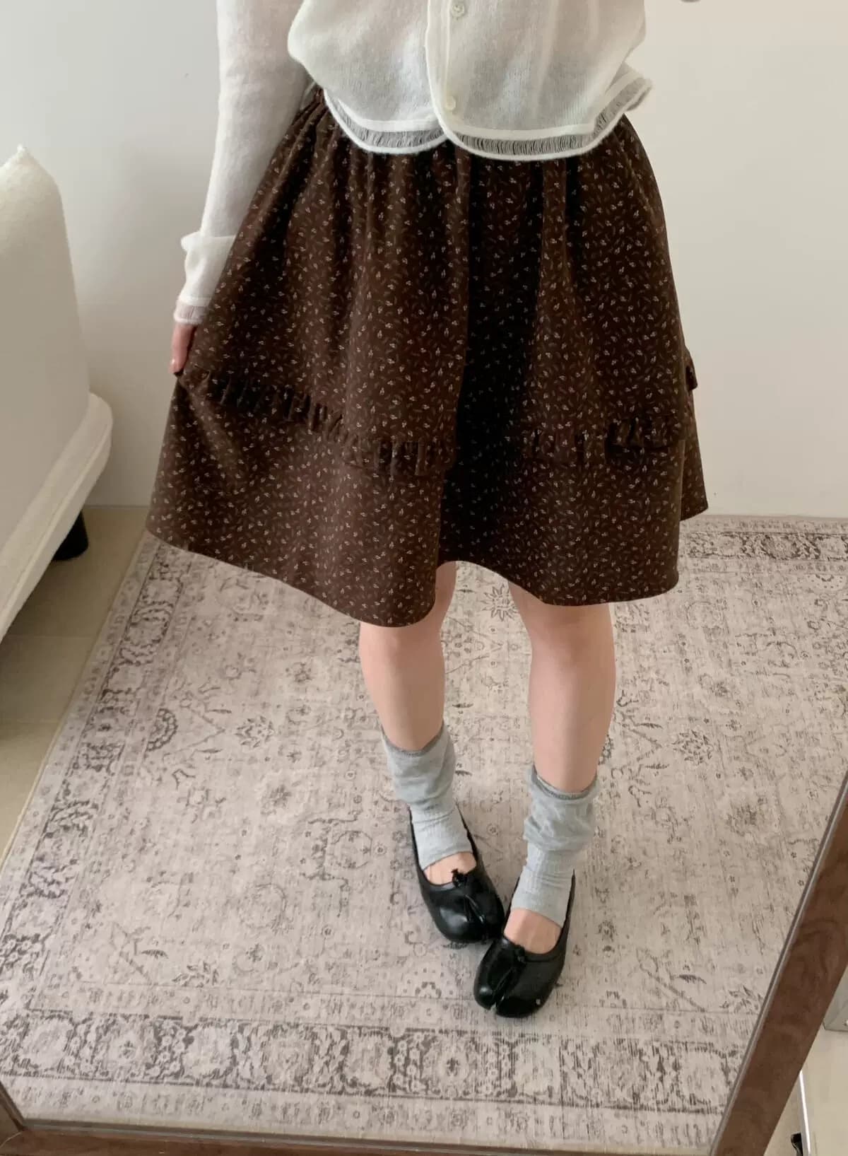 가을 겨울 한 부서 꽃무늬 프릴 연삭 털 반신 스커트 여성 허리밴드 퍼프 미니 스커트 레트로 슬림해 보이는 꽃밭 미니 스커트 상세 이미지 5