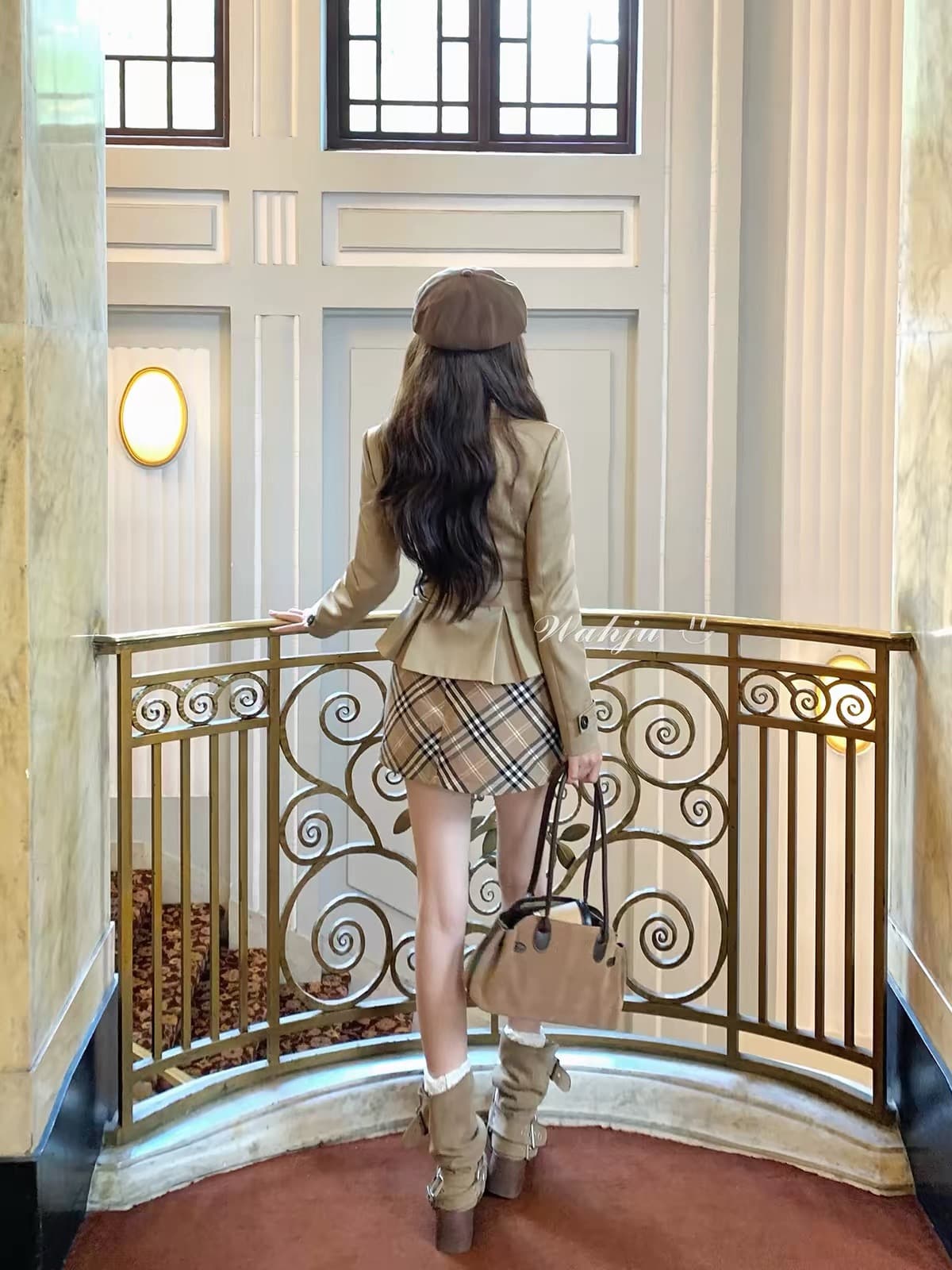 영국식 브라운 남자 이른 가을 레트로 천 골드 품격 폴로 칼라 이중 버튼 재킷 재킷 짧은 스커트 상세 이미지 6