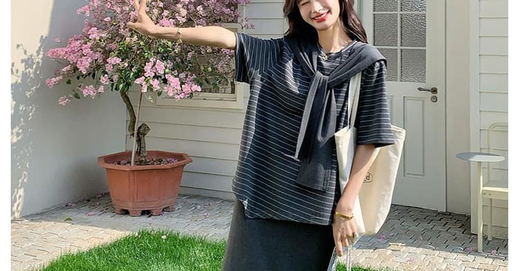 지금 지금 2026 여름 새로운 한 부서 느긋한 바람 스트라이프 티셔츠 숄 반신 스커트 슬림해 보이는 3종 세트 상세 이미지 27