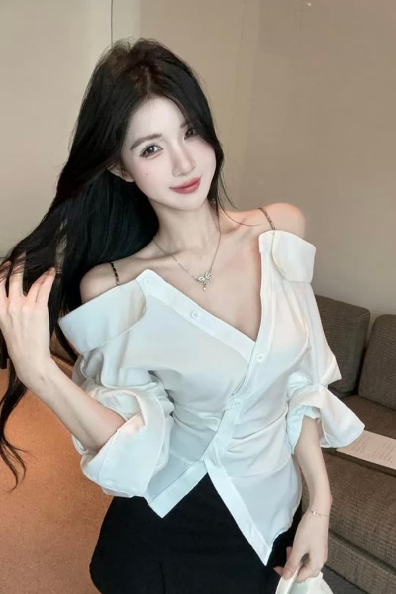 불규칙 V넥 화이트 여성 셔츠 디자인 센스 작은 대중 가을 오프숄더 맨위 고급 센스 자이언트 잘 생긴 셔츠 상세 이미지 5