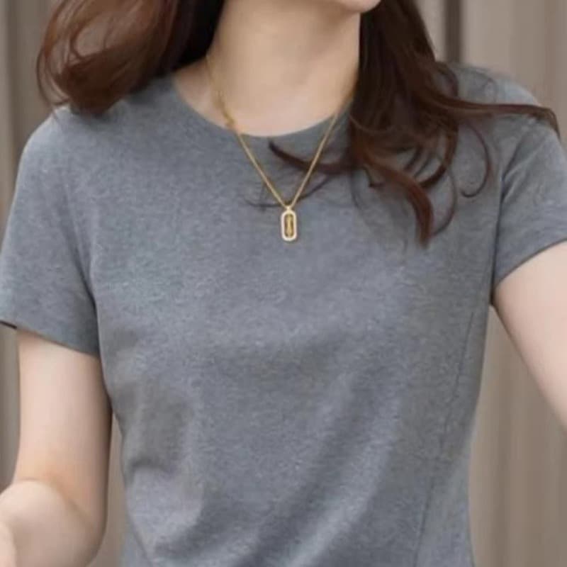 2026 빅 사이즈 여성 의류 여름 디자인 센스 몸매 가꾸기 반팔 티셔츠 여성 핫걸 로드 중 캐주얼 개성 회색 맨위 트렌디 이미지 5