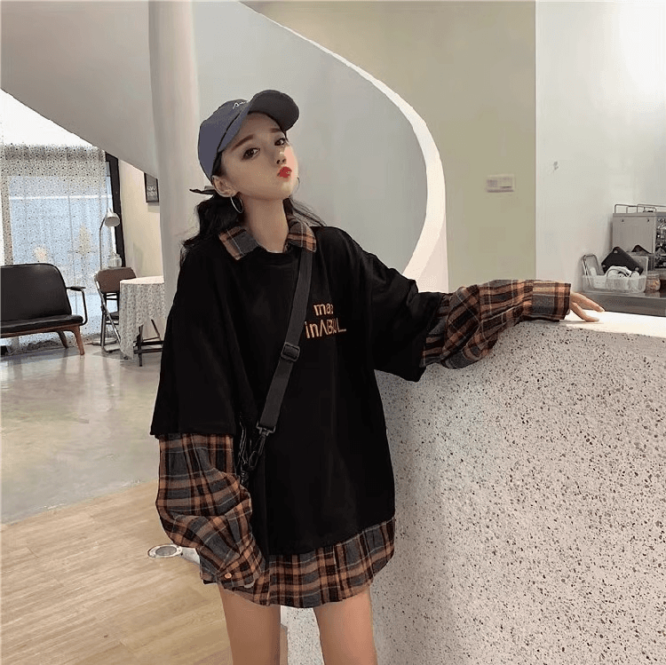 2026 한 부서 긴팔 체크무늬 루즈핏 빅 사이즈 페이크 레이어드 POLO 칼라 맨위 알파벳 프린트 패션 후드티 셔츠 상세 이미지 8