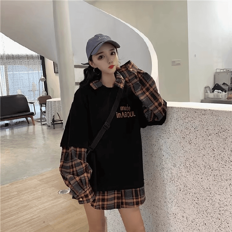 2026 한 부서 긴팔 체크무늬 루즈핏 빅 사이즈 페이크 레이어드 POLO 칼라 맨위 알파벳 프린트 패션 후드티 셔츠 상세 이미지 14