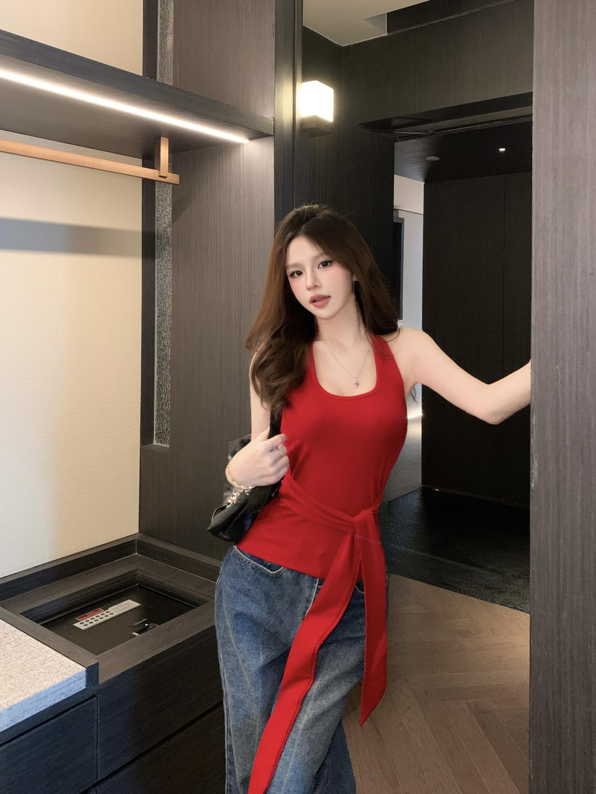 사람들 면 홀로우 아웃 아름다움 뒤로 황색 행침 목 조끼 여성 여름 스트랩 몸매 가꾸기 민소매 인사이드 잡아라. 의류 트렌디 상세 이미지 16
