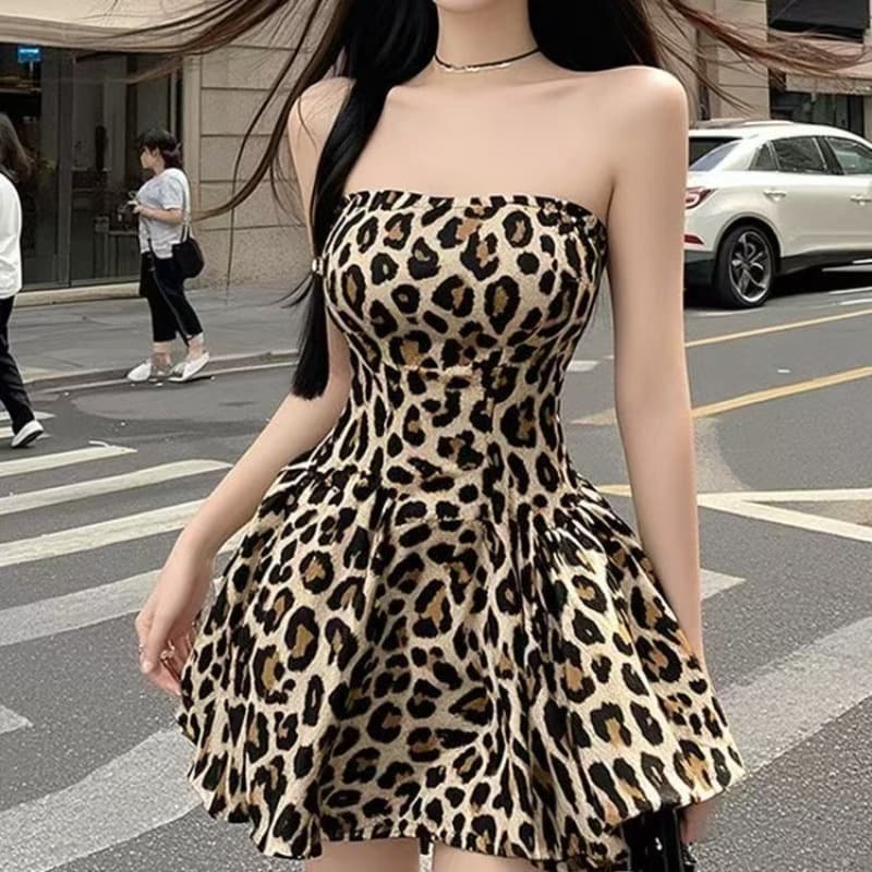 mm 아메리칸 레오파드 무늬 섹시함 오프숄더 튜브탑 핫걸 드레스 슬림해 보이는 작은 대중 퍼프 허리 수축 미니 스커트 예복 이미지 5