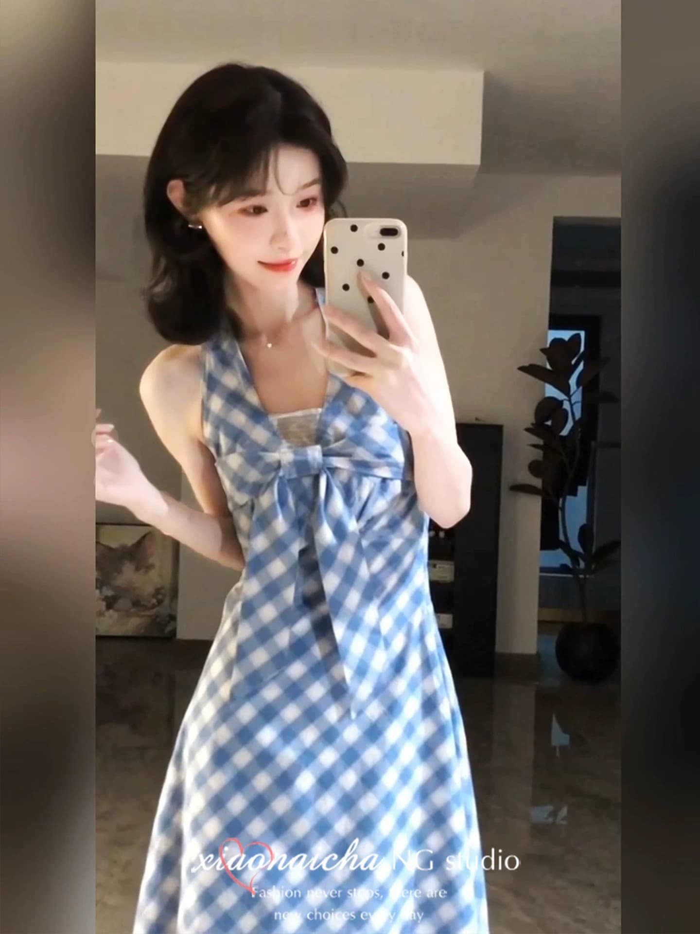 있음 안감 여름 파란색 체크무늬 행침 목 여성 드레스 해변가 휴가 바람 허리 수축 나비 매듭 민소매 롱 스커트 상세 이미지 2