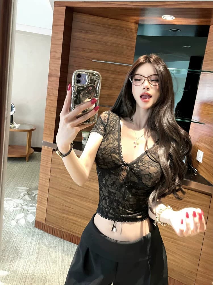 순수한 욕망 바람 V넥 레이스업 마이크로 ~을 통해 레이스 셔츠 여성 여름 몸매 가꾸기 슬림해 보이는 핫걸 반팔 맨위 이미지 3