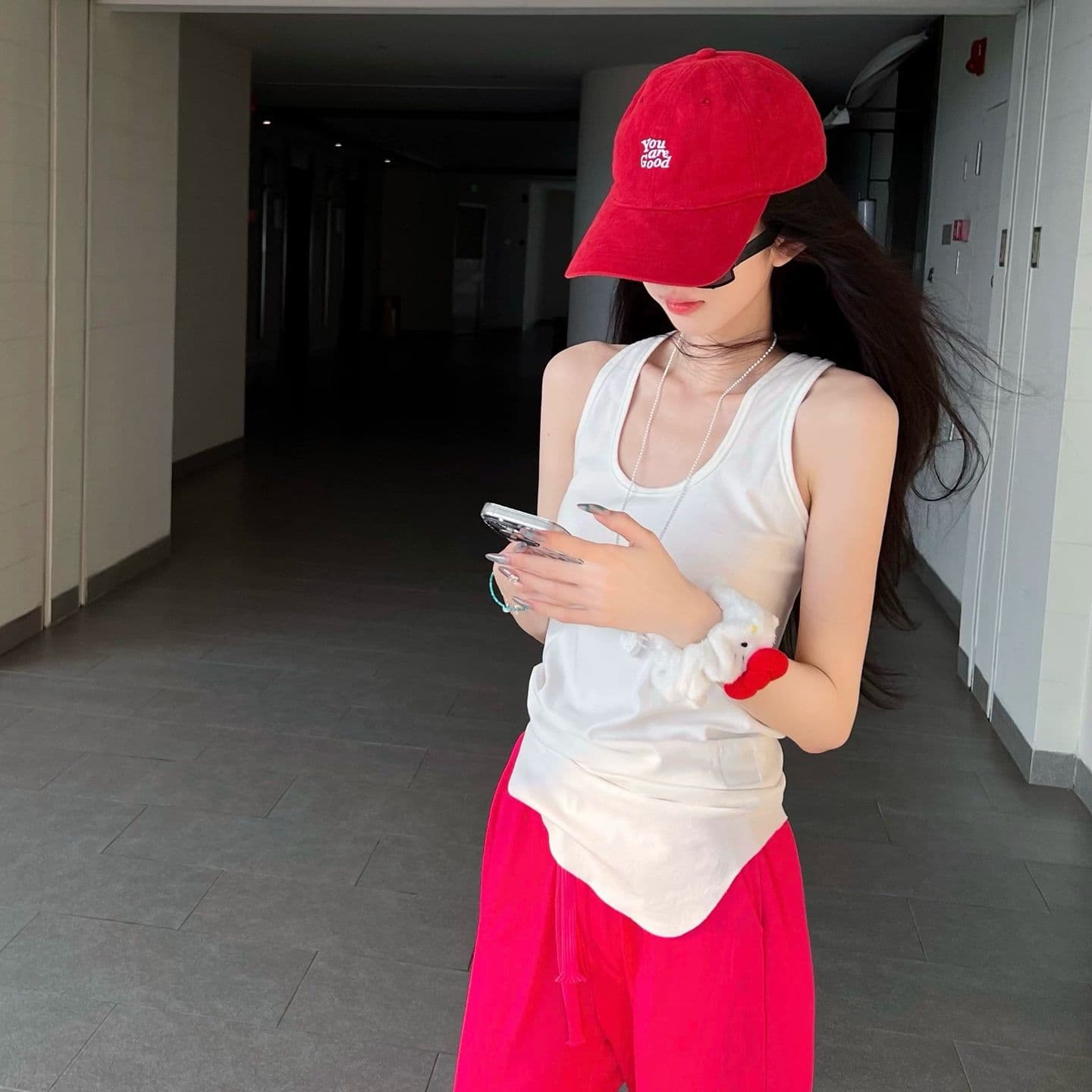 밑단 라디안 미니멀리즘 u 칼라 신축성 허리 수축 단어 조끼 여성