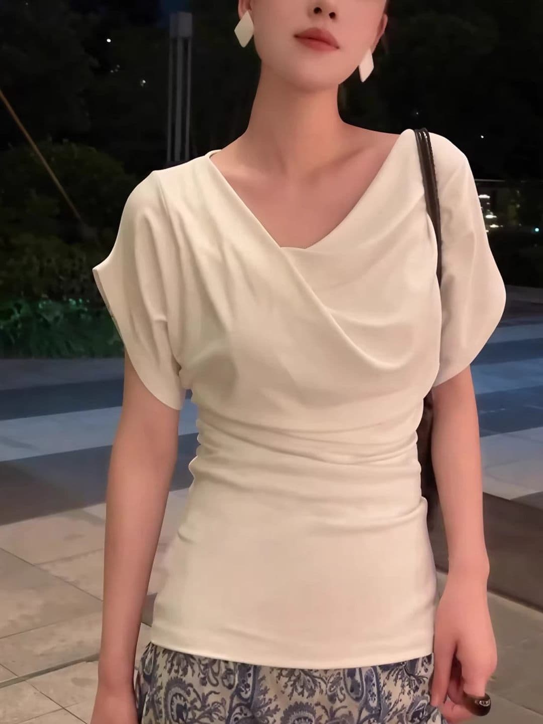 모달 사람들 면 260 그램 프랑스식 화이트 반팔 여성 여름 티셔츠 품격 흔들다 칼라 허리 수축 맨위 트렌디 상세 이미지 3