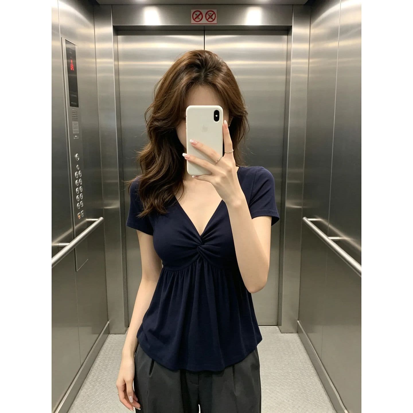 순수한 욕망 품격 비틀림 V넥 허리 수축 티셔츠 여성 여름 고급 센스 슬림해 보이는 아름다운 맨위 상세 이미지 5