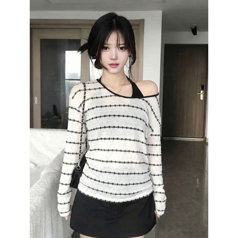 흑백 줄무늬 비스듬한 어깨 자외선 차단 블라우스 긴팔 티셔츠 여성 여름 느긋한 바람 얇은 스타일 맨위