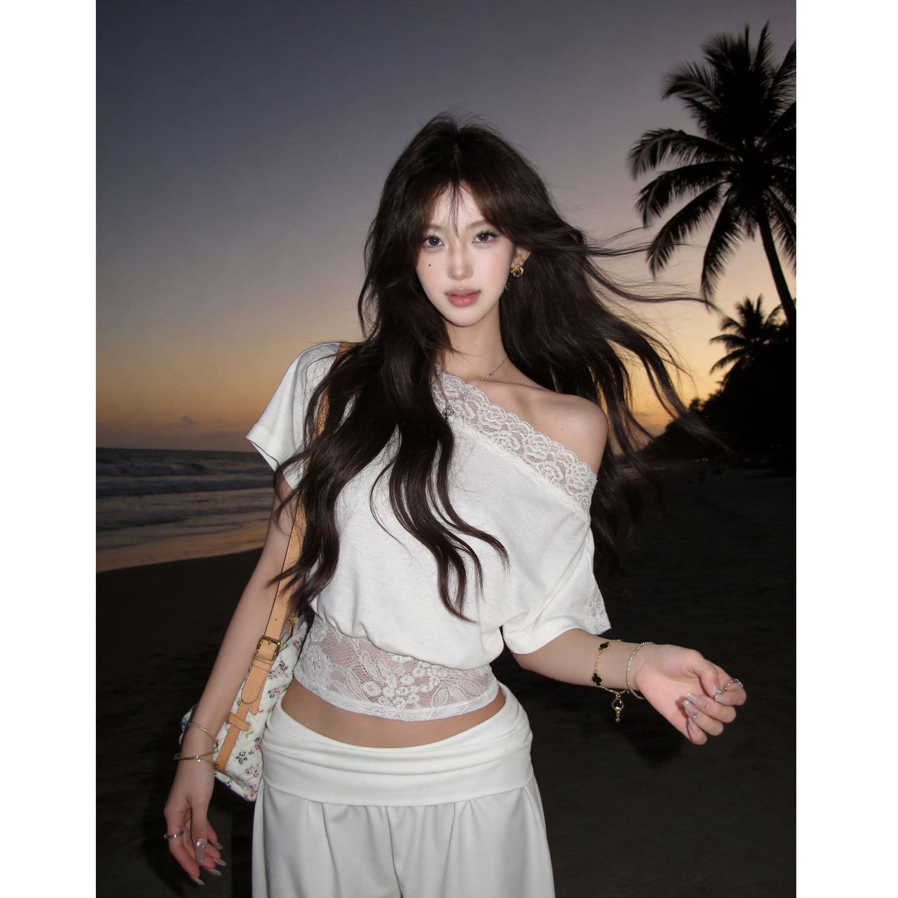 순수한 욕망 바람 레이스 조각 비스듬한 어깨 허리 수축 반팔 티셔츠 맨위 여성 여름 조수 브랜드 여성 의류 이미지 5