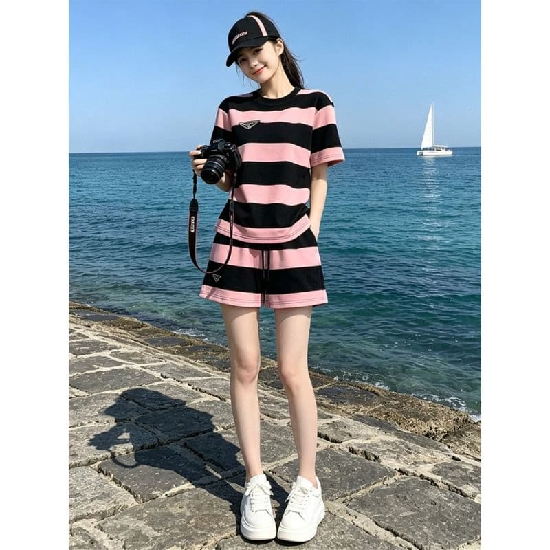 해군 스타일 스트라이프 반팔 반바지 두 조각 여성 세트 여름 루즈핏 슬림해 보이는 캐주얼 스포츠 슈트 여성 2026 새로운 이미지 2