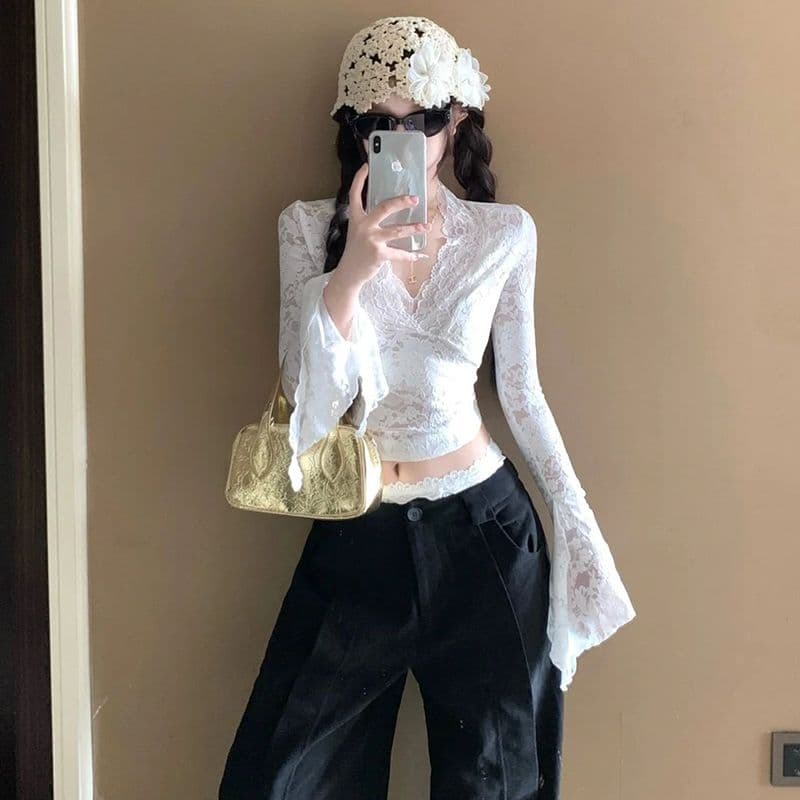 광저우 원단 느낌 부드러운 디자인 센스 V넥 긴팔 레이스 셔츠 가을 새로운 순수한 욕망 핫걸 맨위 상세 이미지 4