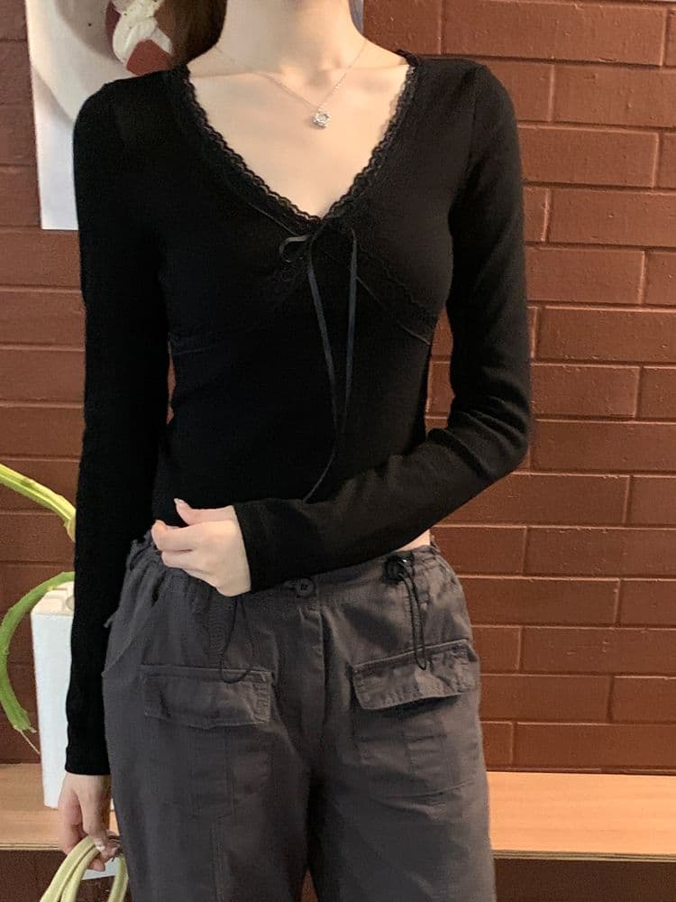 광저우 원단 디자인 센스 레이스 긴팔 티셔츠 여성 가을 몸매 가꾸기 기본 셔츠 순수한 욕망 인사이드 잡아라. 의류 상세 이미지 22