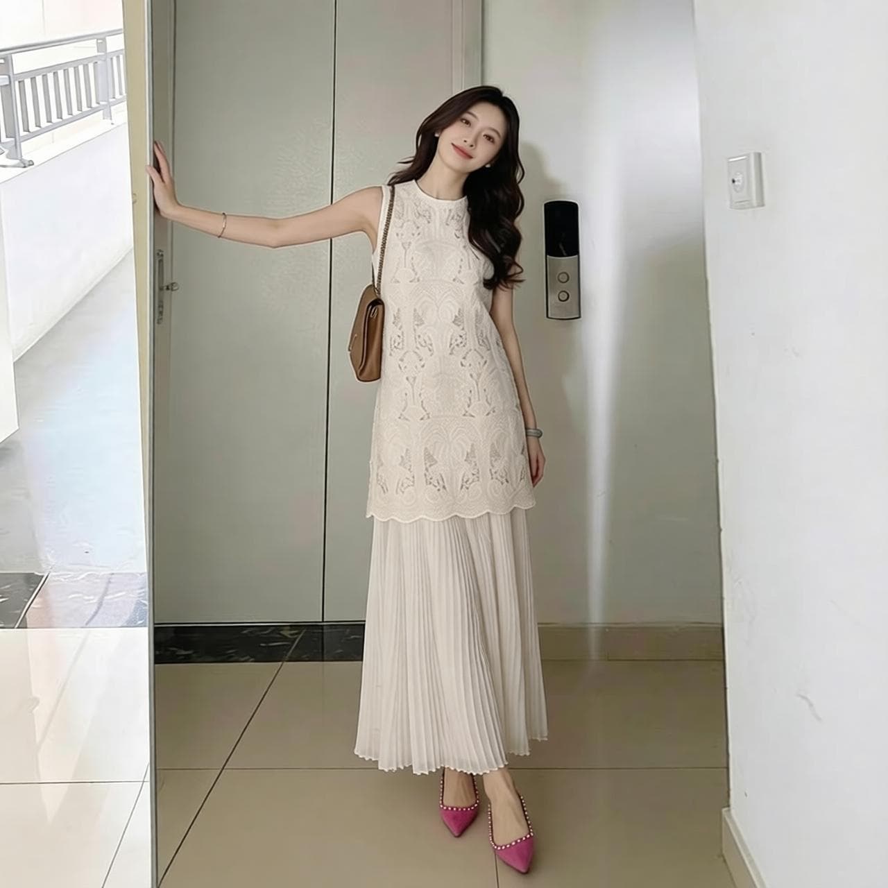 고급 센스 프랑스식 레트로 무거운 작업 홀로우 아웃 페이크 레이어드 플리츠 민소매 조끼 여성 드레스 품격 롱 스커트 여름 상세 이미지 7