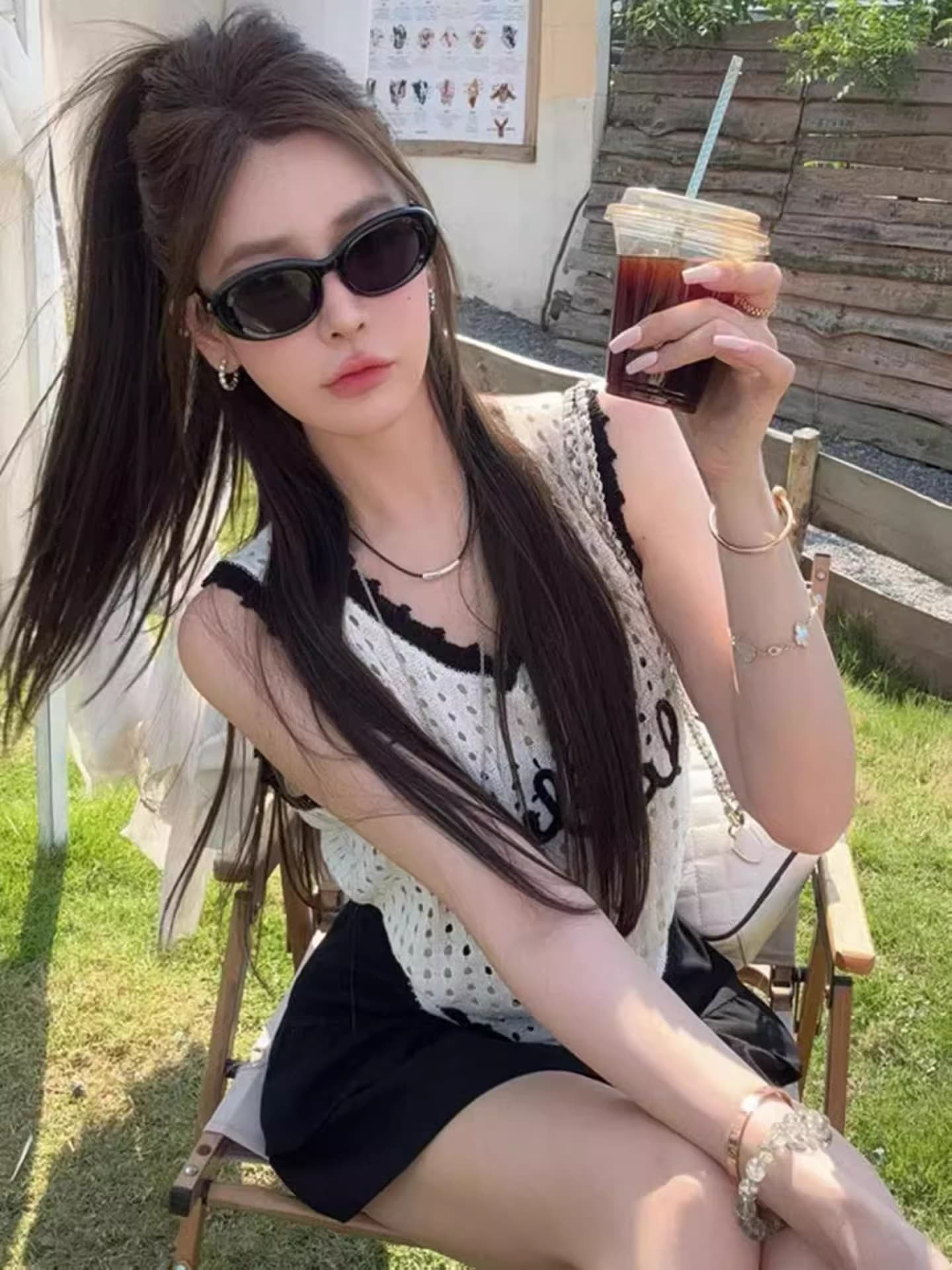 한 부서 디자인 센스 반팔 배색 홀로우 아웃 알파벳 니트 조끼 여성 봄 여름 새로운 패션 루즈핏 민소매 맨위 상세 이미지 6