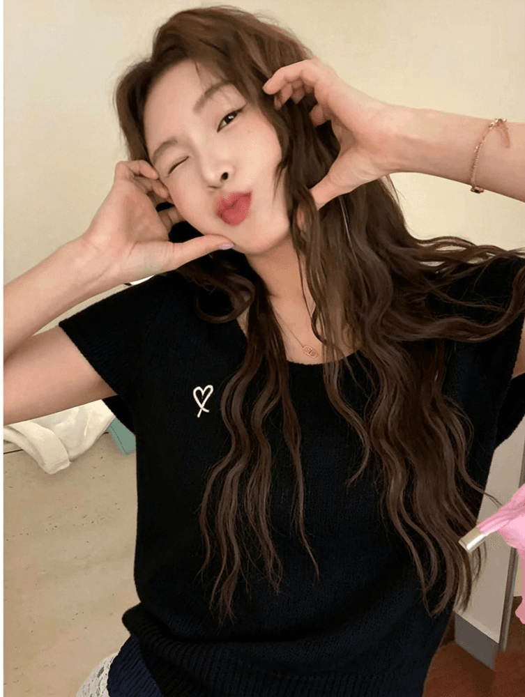 광저우 열세 개 여성 의류 고급 유럽 상품 하트 자수 반팔 니트 스웨터 박하 남자 웨이브 녹색 맨위 봄 여름 상세 이미지 11