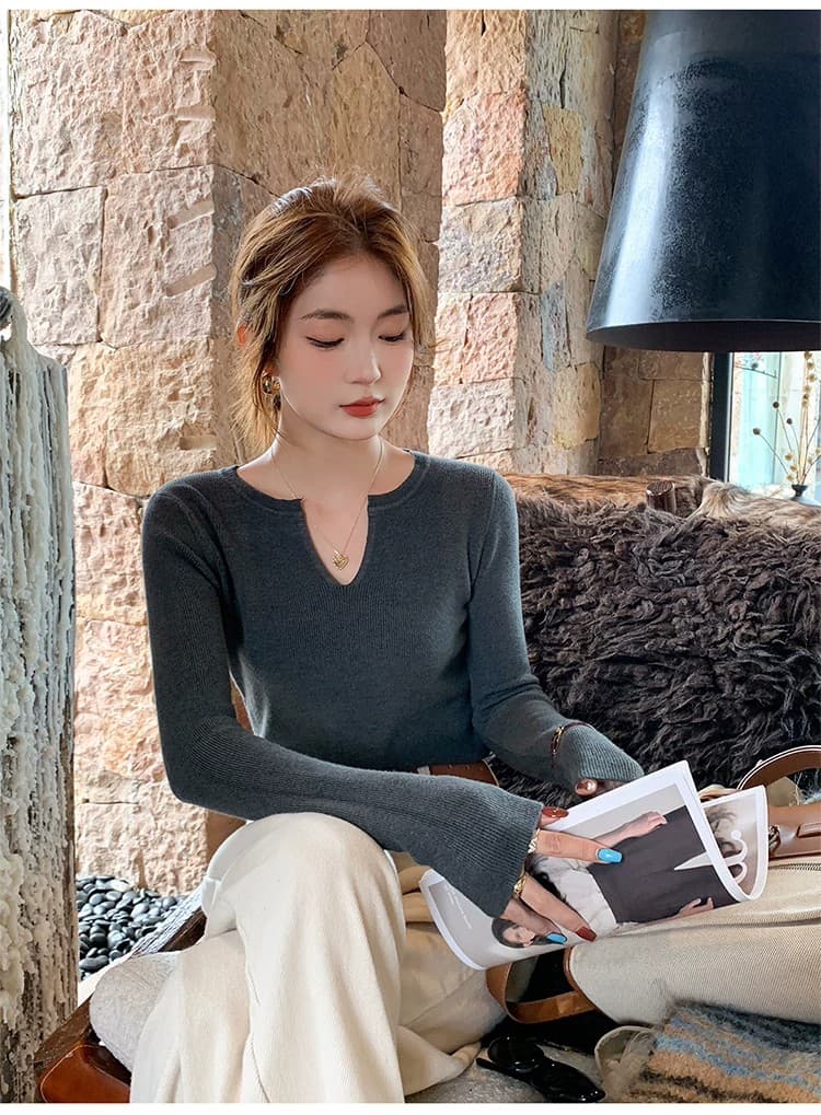 회색 기본 셔츠 여성 의류 인사이드 가져 가라. 2026 봄 가을 한 부서 새로운 디자인 센스 작은 대중 스웨터 니트 긴 소매 맨위 상세 이미지 26
