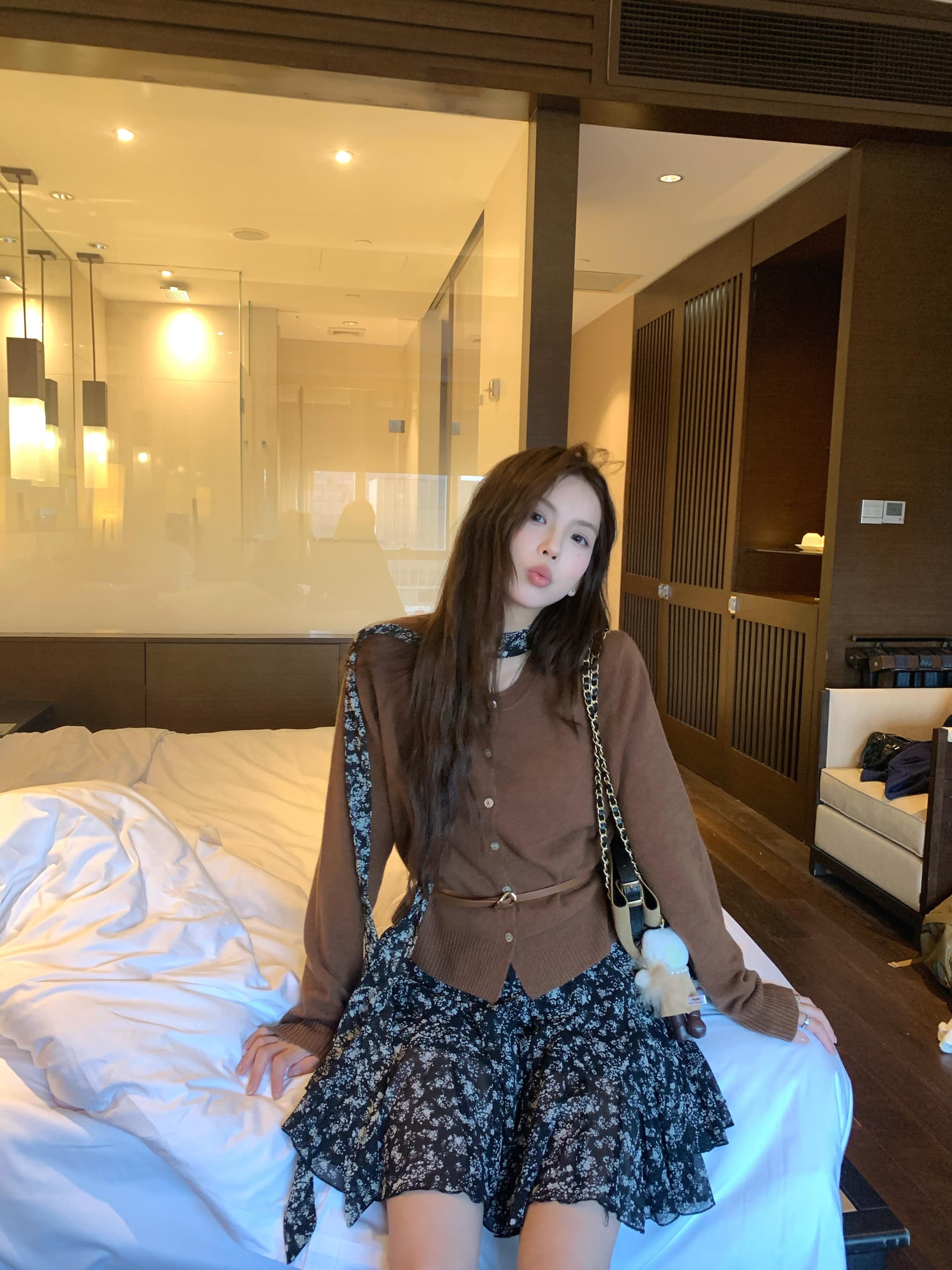실사 정가 봄 부드러운 찹쌀 단색 라운드 넥 쇼트 스타일 니트 오픈 가디건 한 부서 달콤함 꽃무늬 반신 치마 세트 상세 이미지 2
