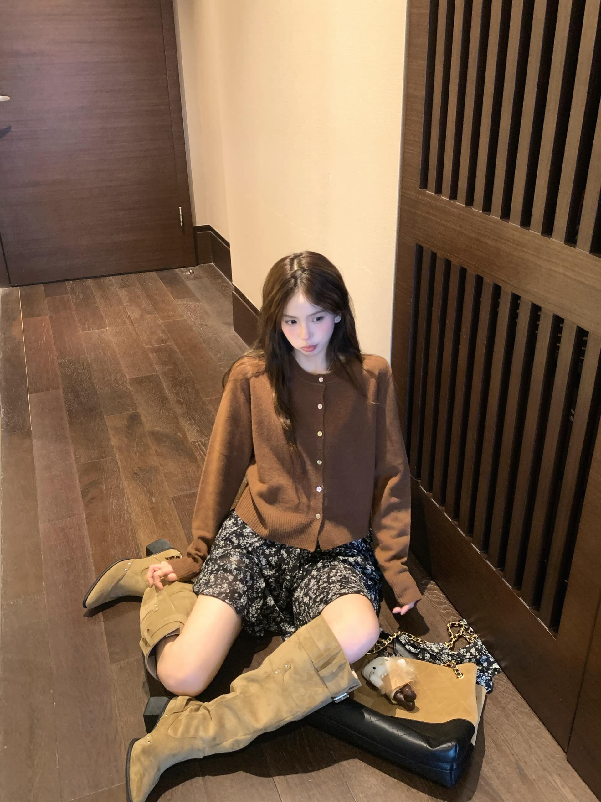 실사 정가 봄 부드러운 찹쌀 단색 라운드 넥 쇼트 스타일 니트 오픈 가디건 한 부서 달콤함 꽃무늬 반신 치마 세트 상세 이미지 14