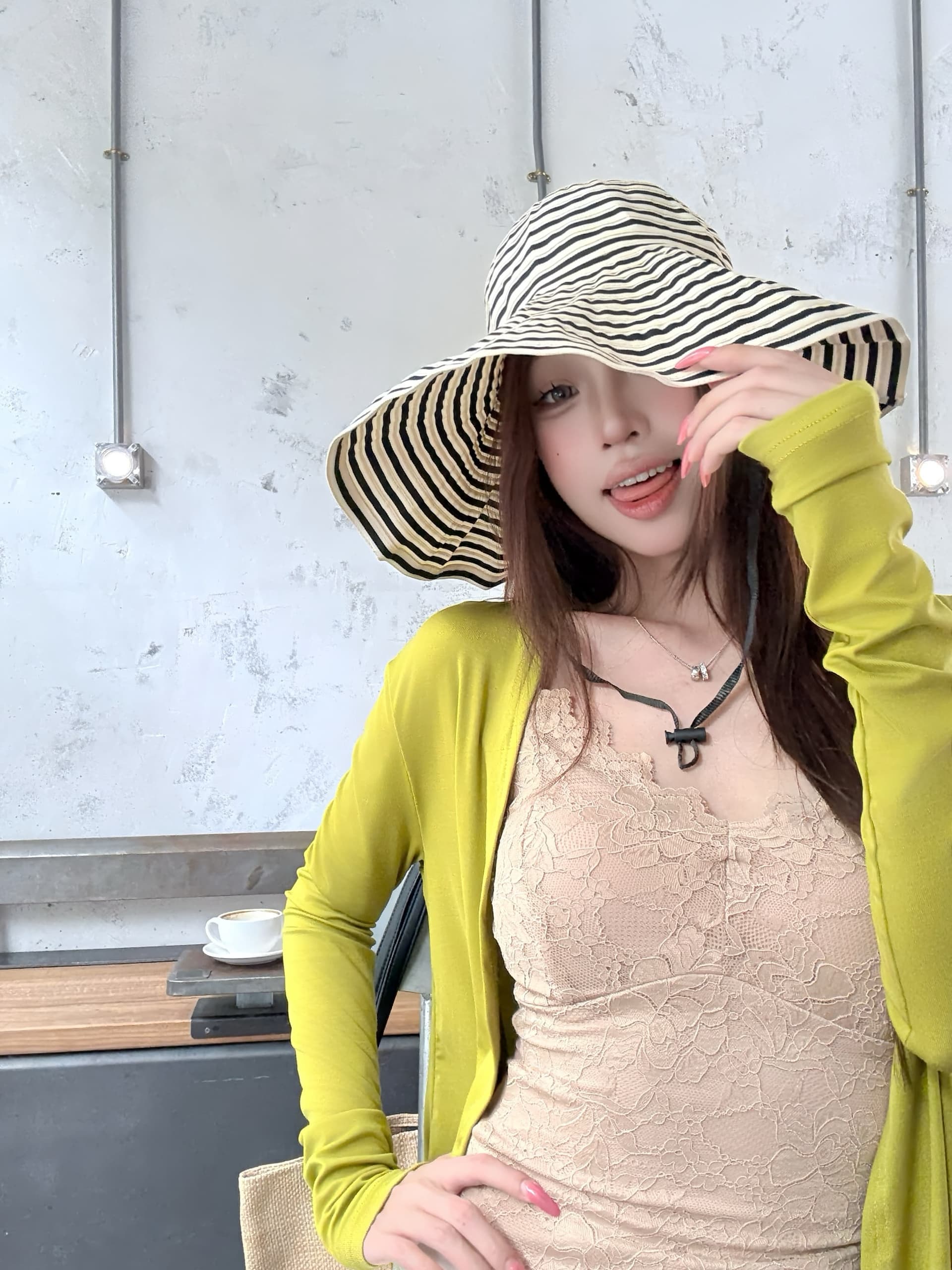 실사 정가 라이 경기 서울 오픈 가디건 얇은 스타일 통기성 맨위 레이스 v 넥타이 가슴 패드 슬립 뒤로 투피스 세트 상세 이미지 8