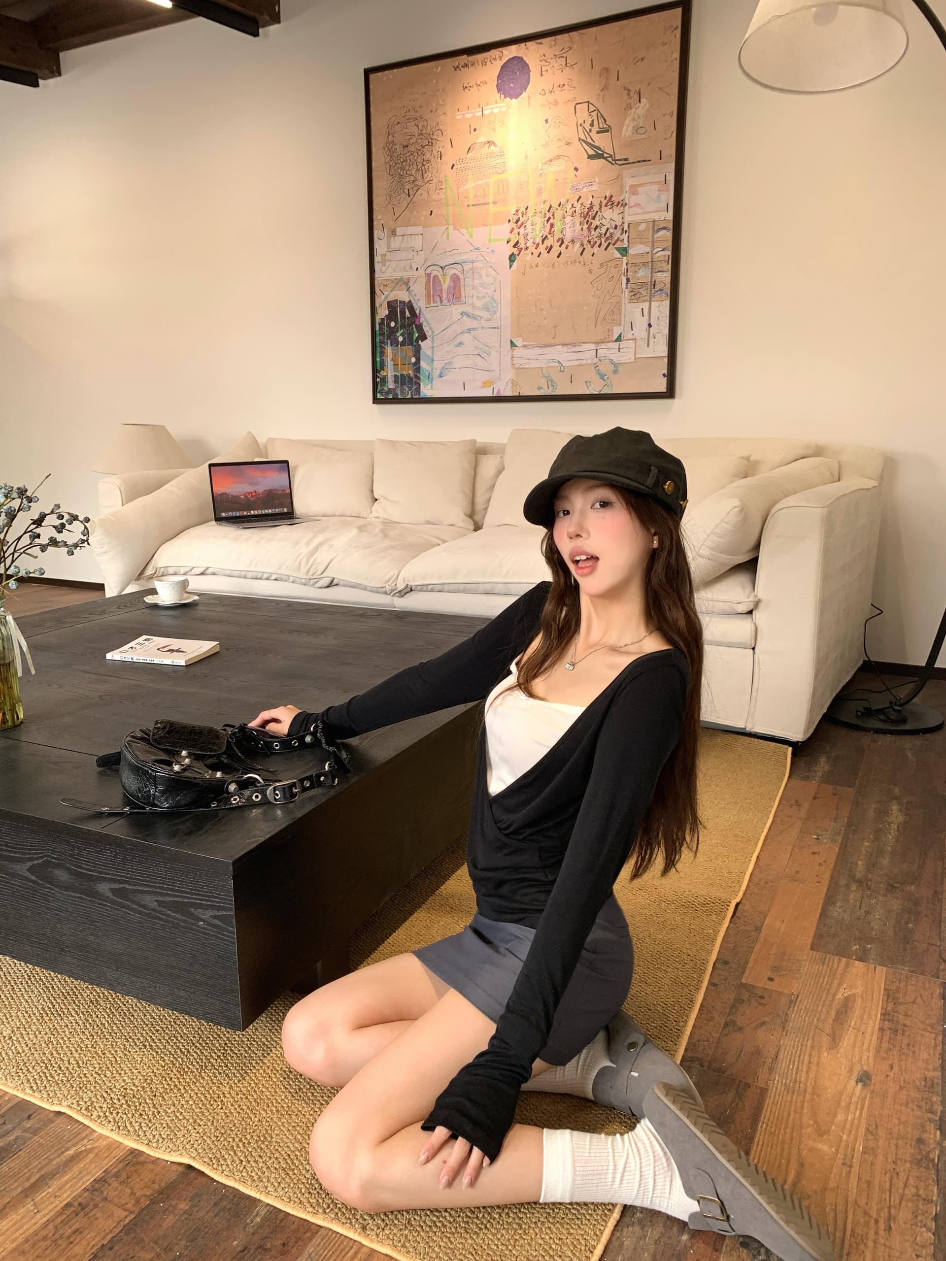 실사 정가 서울 이른 가을 검정색 V넥 페이크 레이어드 티셔츠 여성 이른 가을 슬림해 보이는 인사이드 가져 가라. 만나는 맨위 상세 이미지 28