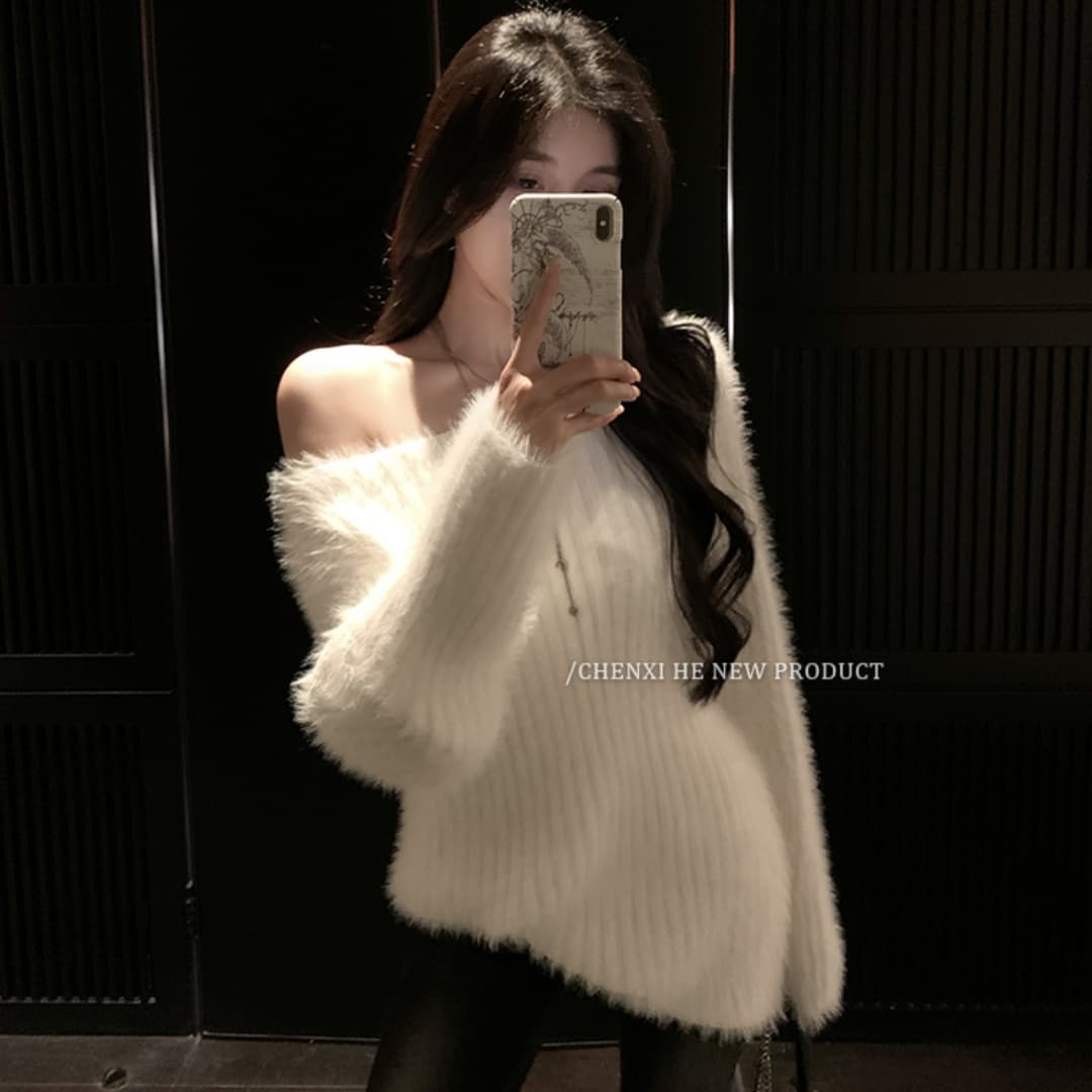 부드러운 찹쌀 밍크 플리스 스웨터 여자 가을 겨울 새로운 느긋한 단색 V넥 루즈핏 중간 길이 니트 스웨터 재킷 이미지 3