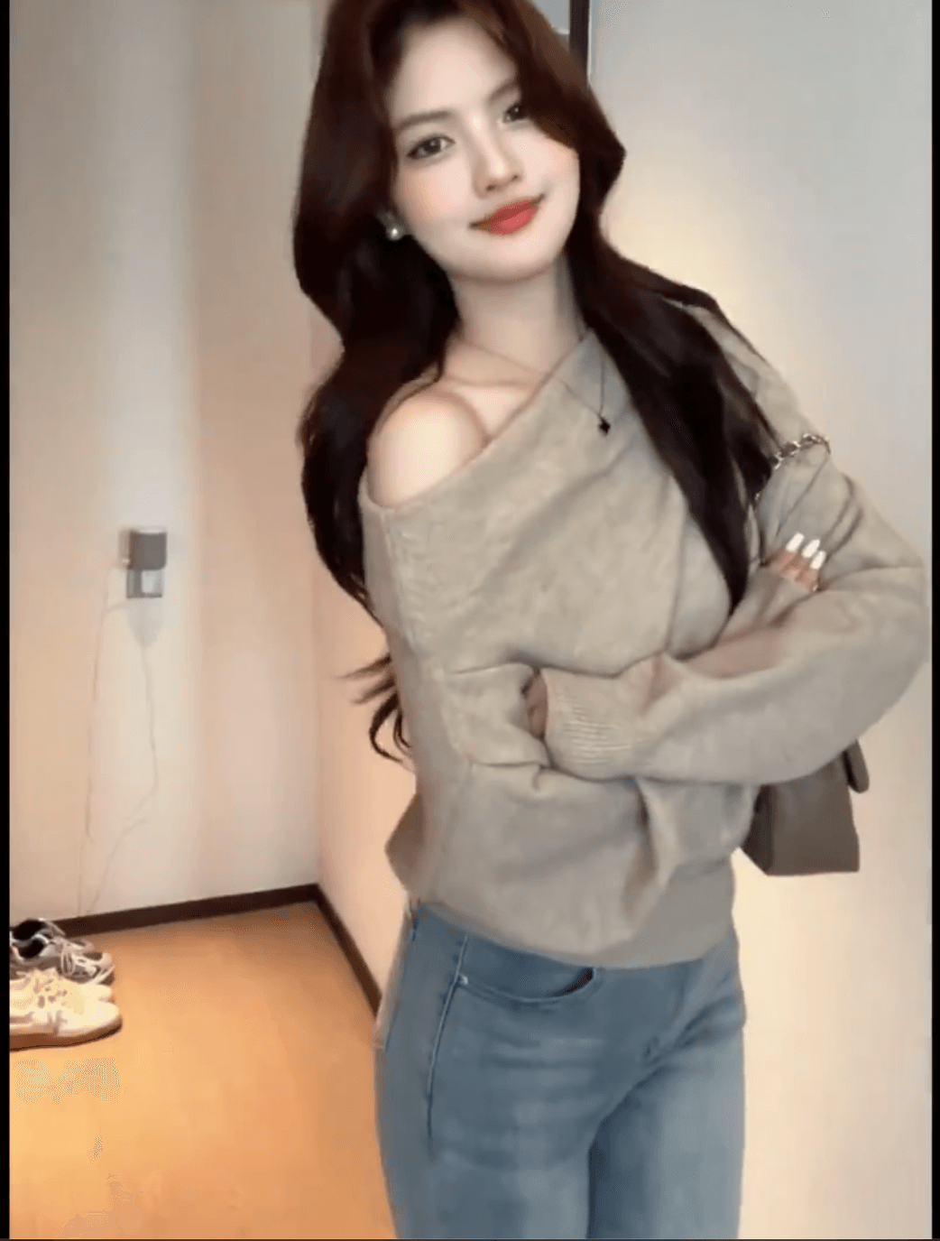 프랑스식 불규칙 비스듬한 어깨 스웨터 여자 가을 겨울 느긋한 바람 오프숄더 늦가을 겨울 한 부서 착용 가져 가라. 니트 스웨터 맨위 상세 이미지 2