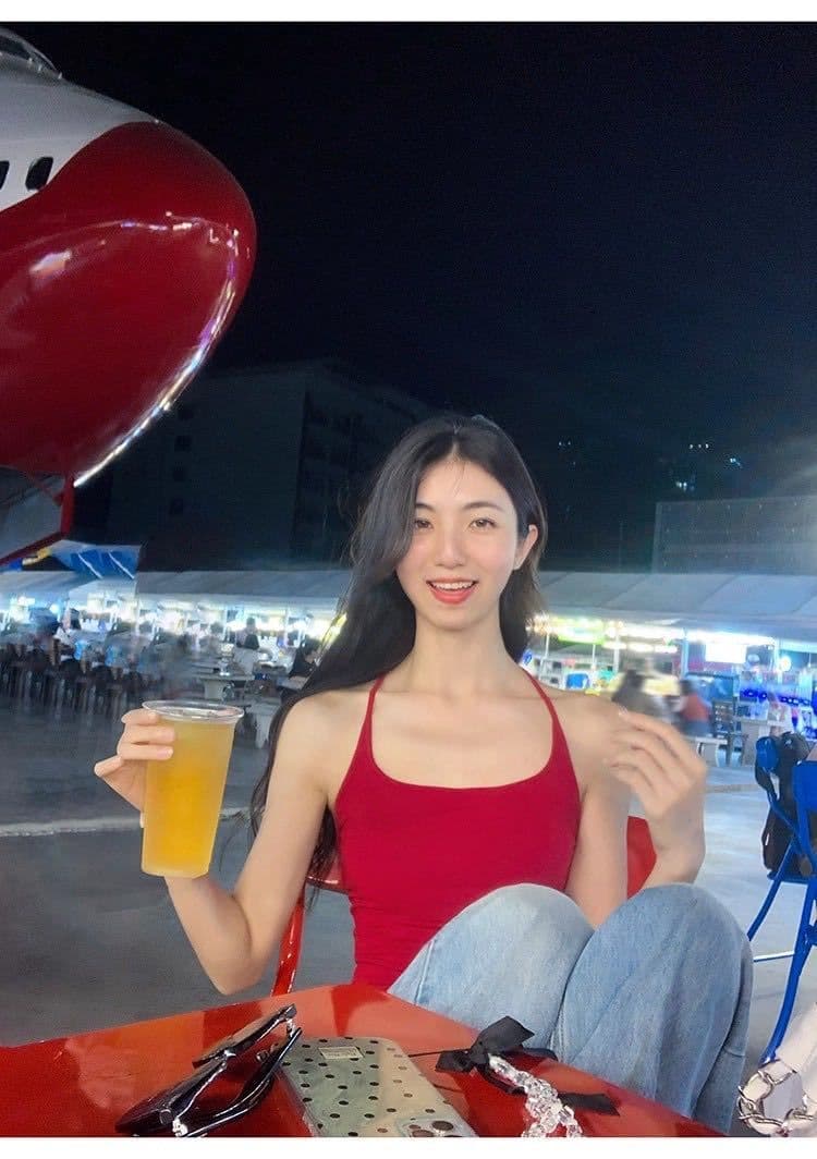 여름 새로운 단색 핫걸 u 칼라 캐미솔 슬림해 보이는 고정 벨트 가슴 패드 Chic 백리스 맨위 상세 이미지 3