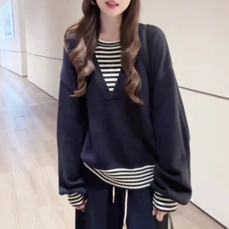 한 부서 느긋한 바람 페이크 레이어드 패치워크 스트라이프 배색 니트 스웨터 여성 2026 가을 겨울 새로운 품격 루즈핏 스웨터
