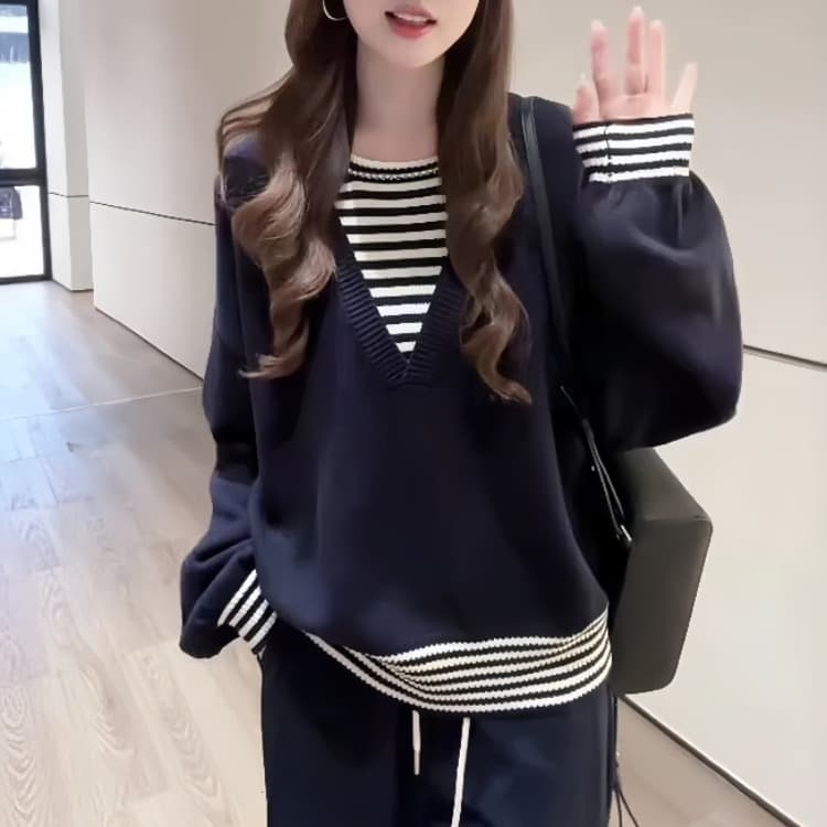 한 부서 느긋한 바람 페이크 레이어드 패치워크 스트라이프 배색 니트 스웨터 여성 2026 가을 겨울 새로운 품격 루즈핏 스웨터 이미지 4