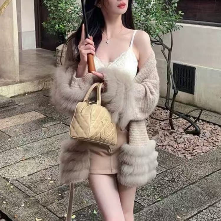 한국 동대문 다용도 와이드 부드러운 찹쌀 느긋한 보온 라운드 넥 도트 무늬 스웨터 여자 겨울 루즈핏 경기 스카프 트렌디 이미지 4